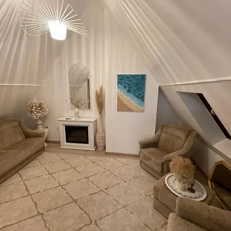 Superbe A 2 Km Centre De Colmar * オルブール