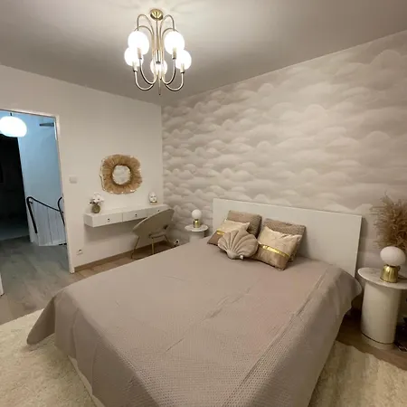 Superbe A 2 Km Centre De Colmar * オルブール